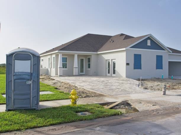 Best Portable bathroom rental  in Batesville, TX